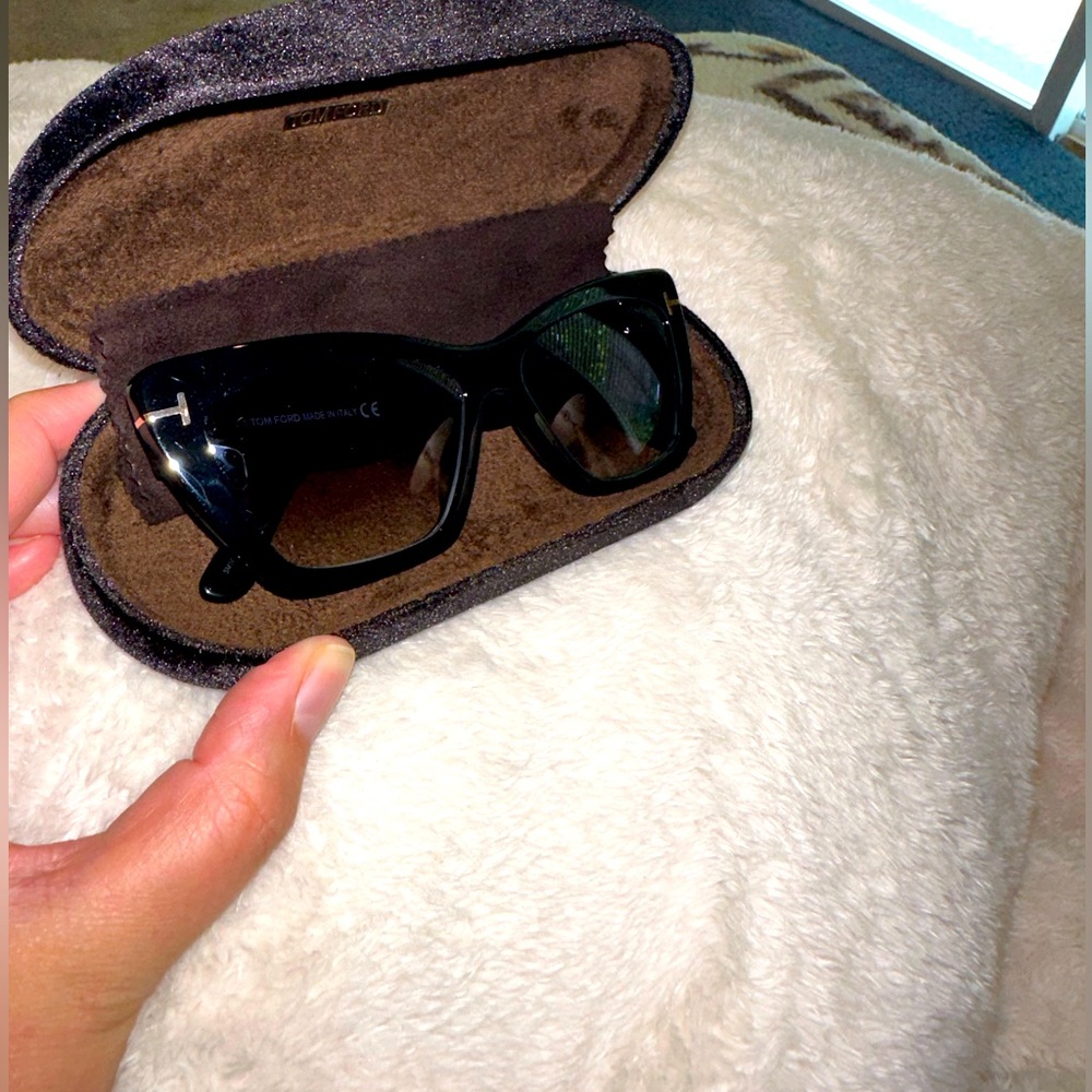 Tom Ford Wyatt Sunglasses (TF871)